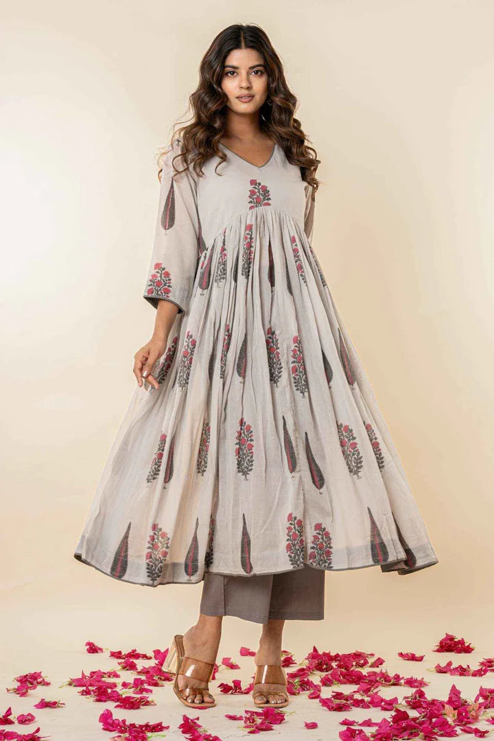 Women’s Floral Printed Flared Kurta with Pants – Grey