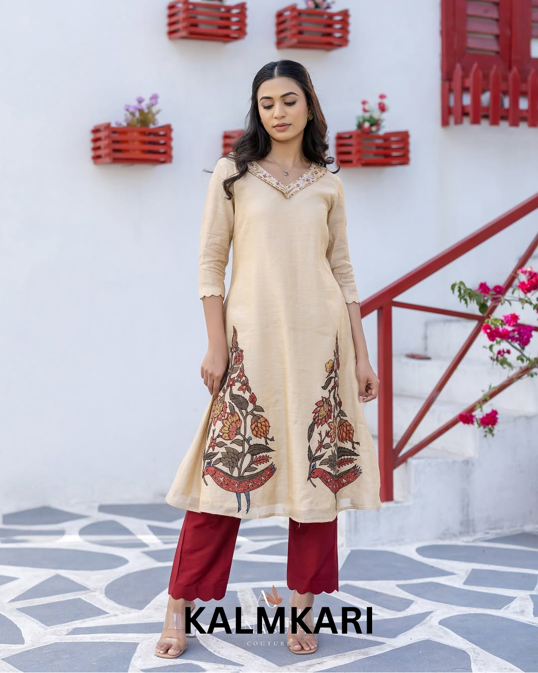 Beige Kurta with Hand-Painted Kalamkari Motifs