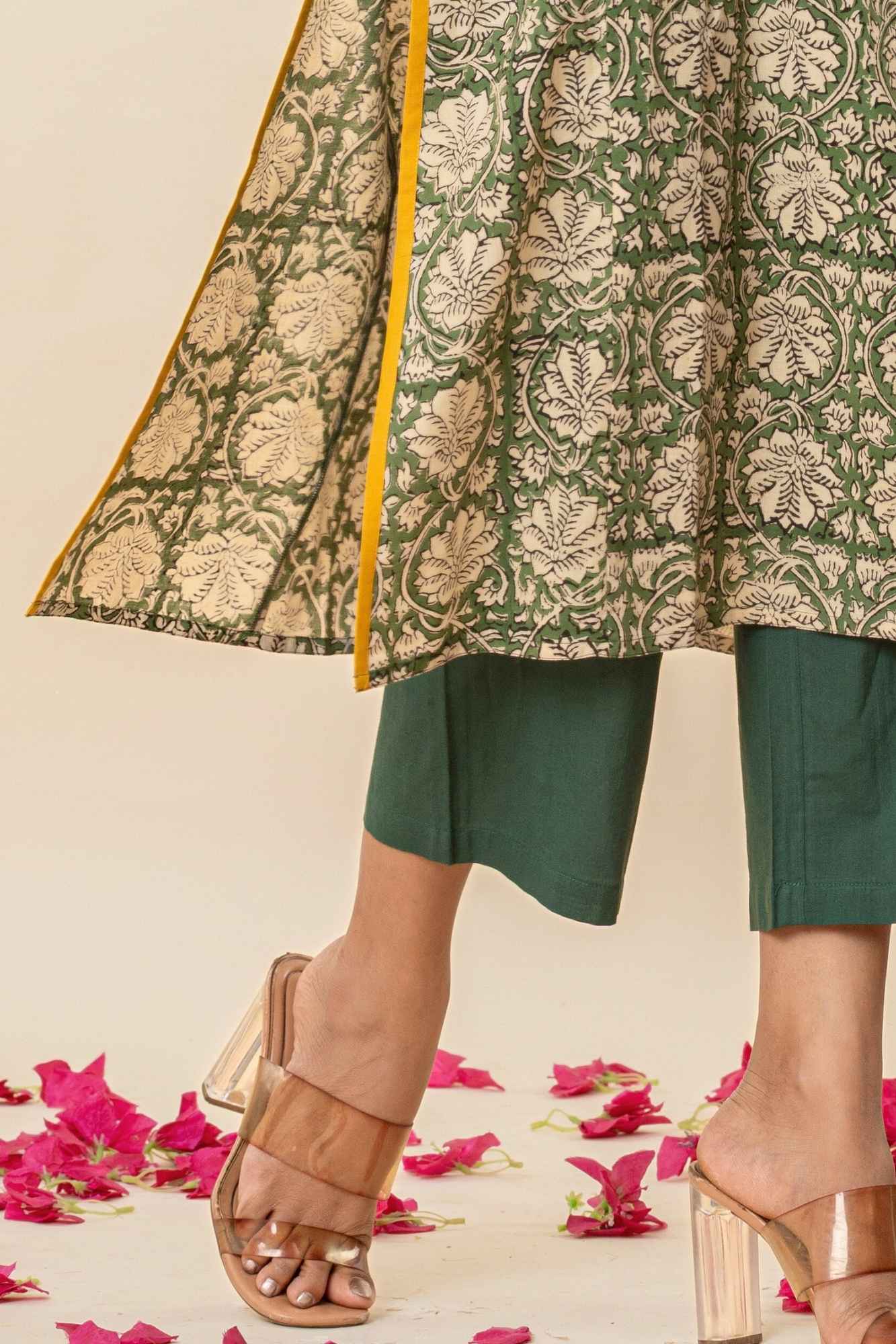 Women’s Printed Straight Kurta with Pants – Green & Mustard