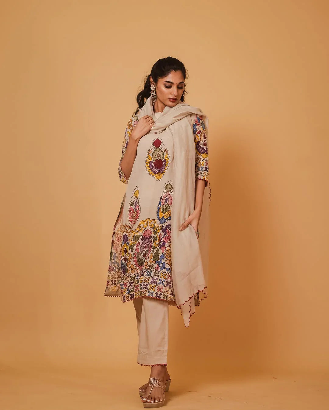 Vibrant Kalamkari Floral Cotton Kurta Set Beige with Multicolor Design & Coordinated Dupatta