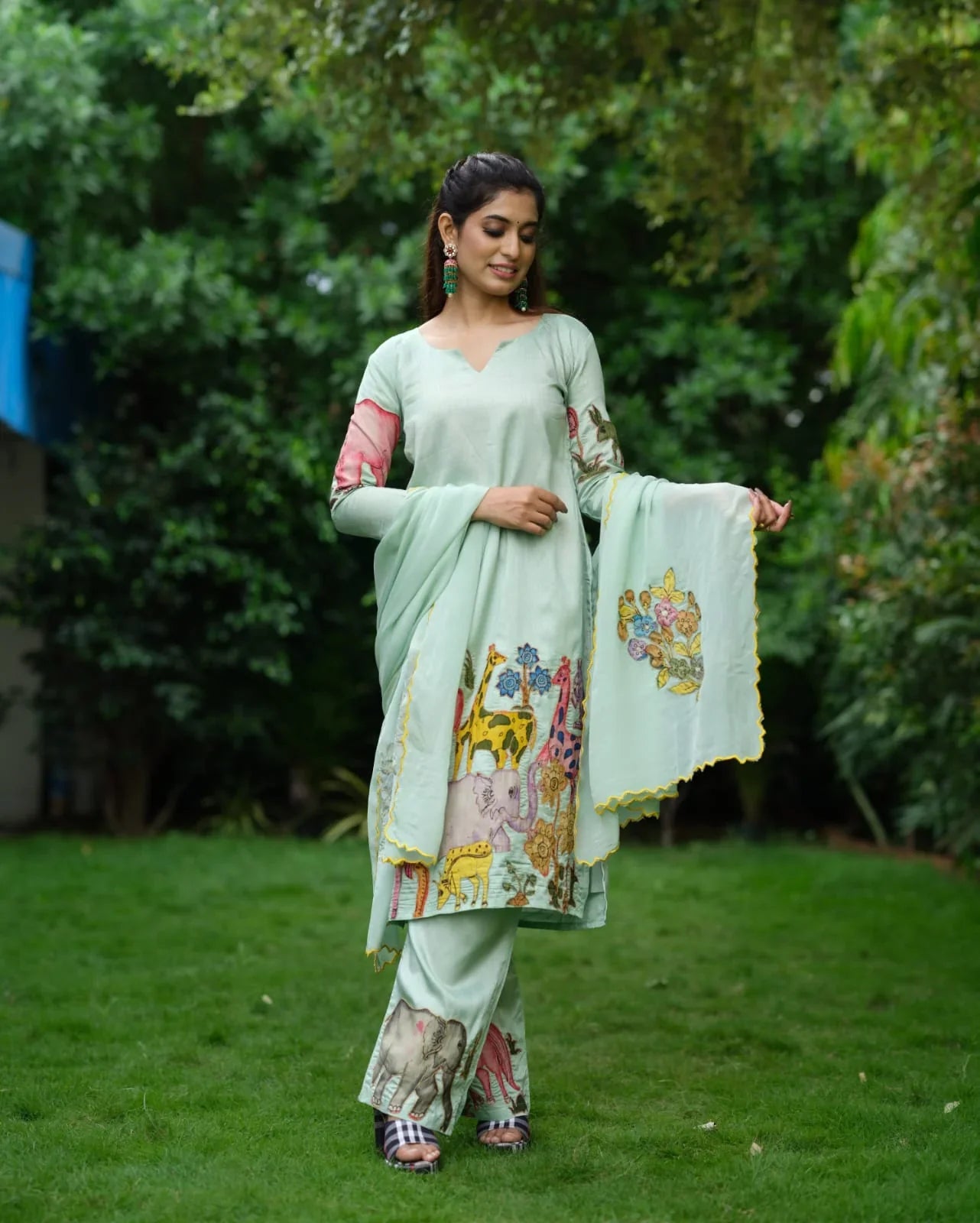Pastel Green Hand-Painted Animal Motif Kurta Set